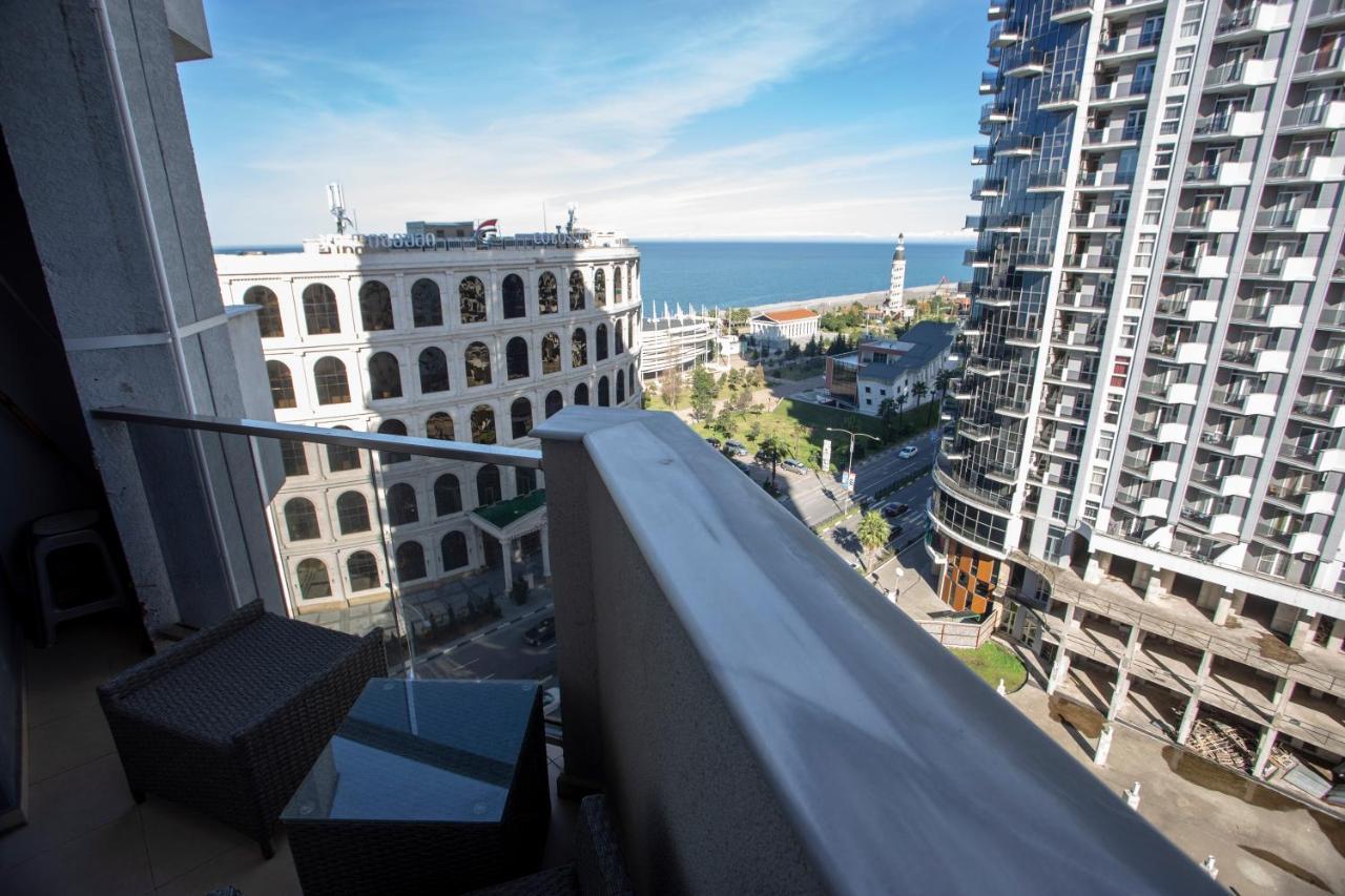 Blue Star Batumi Aparthotel Ngoại thất bức ảnh