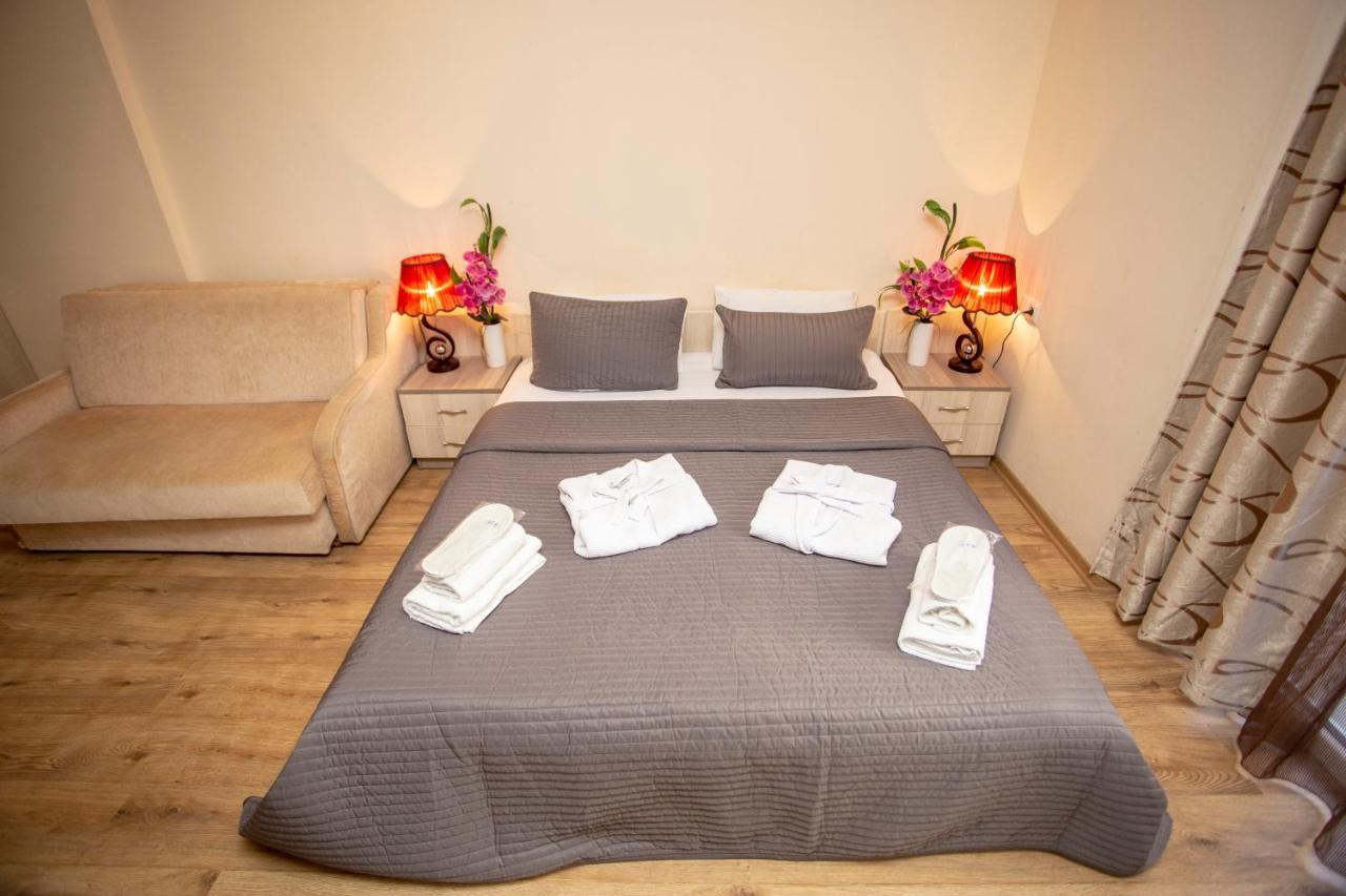 Blue Star Batumi Aparthotel Ngoại thất bức ảnh