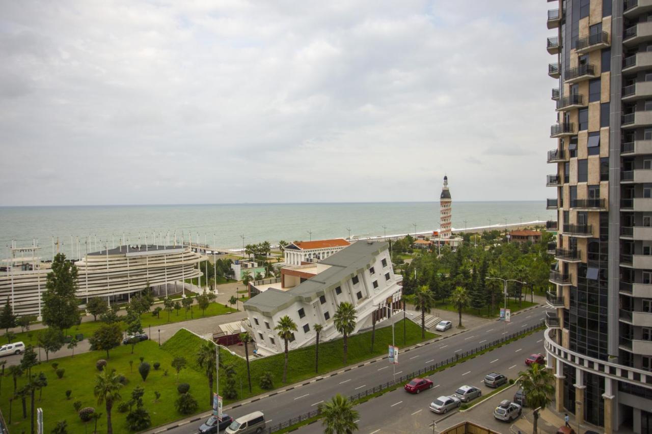 Blue Star Batumi Aparthotel Ngoại thất bức ảnh