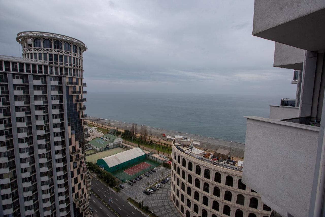 Blue Star Batumi Aparthotel Ngoại thất bức ảnh