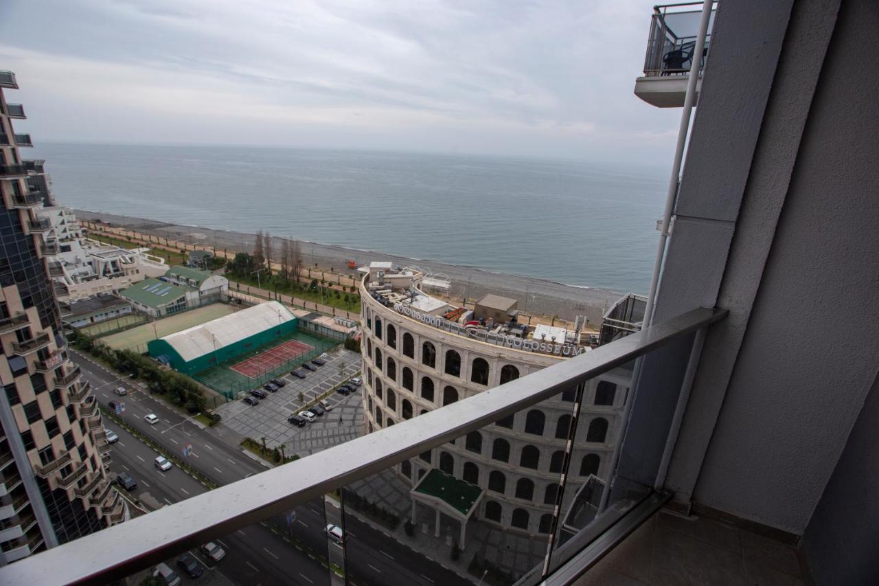 Blue Star Batumi Aparthotel Ngoại thất bức ảnh