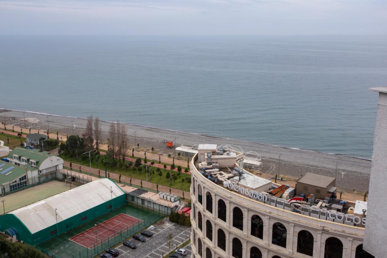 Blue Star Batumi Aparthotel Ngoại thất bức ảnh
