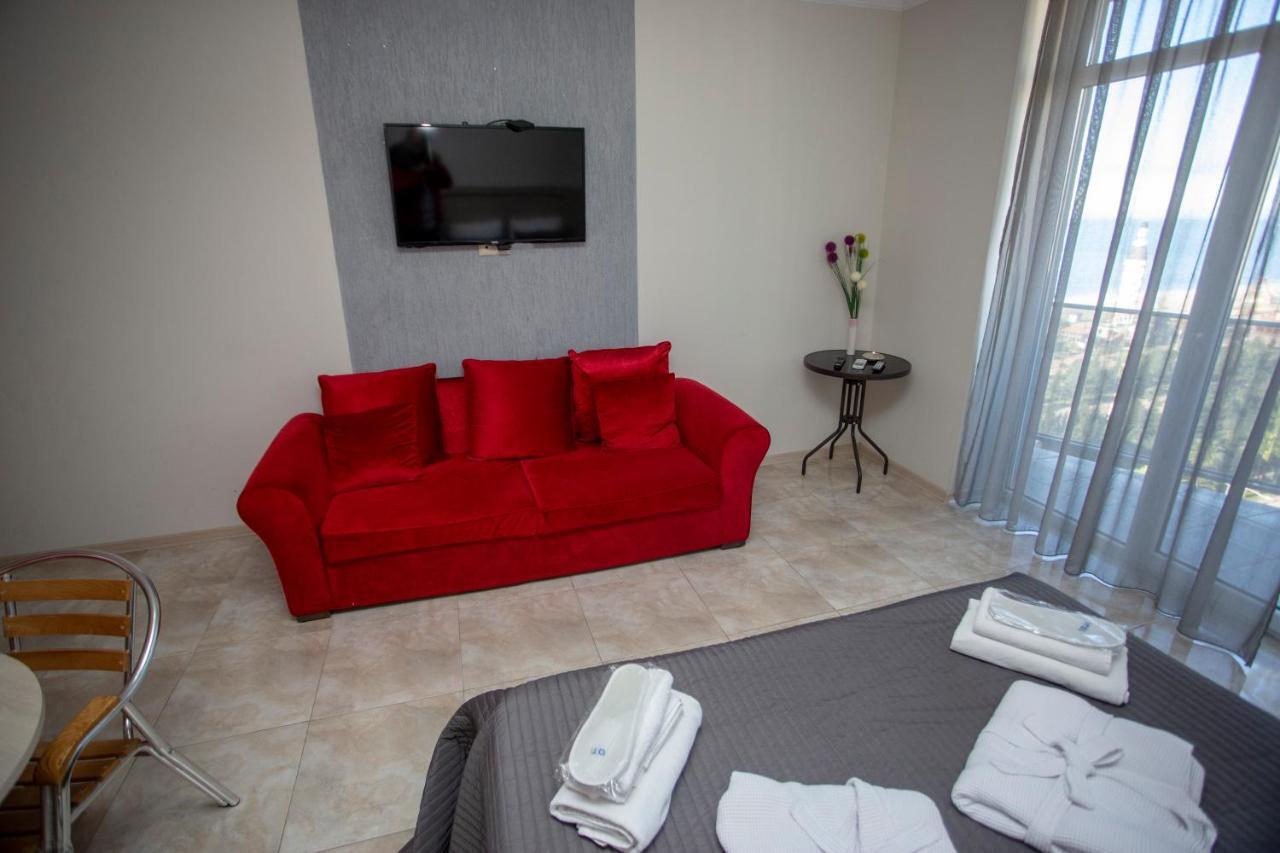 Blue Star Batumi Aparthotel Ngoại thất bức ảnh