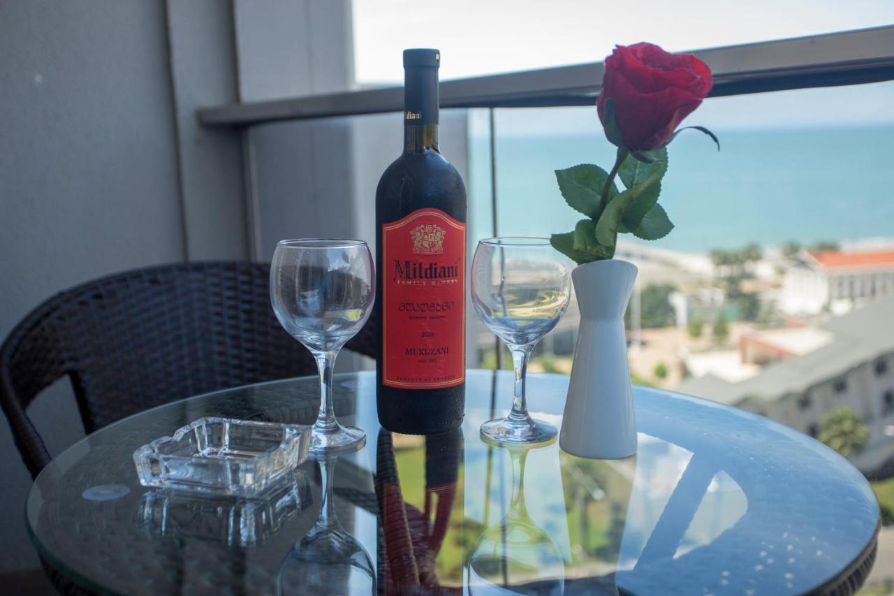 Blue Star Batumi Aparthotel Ngoại thất bức ảnh